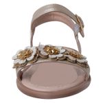 Sandalias-con-diseño-de-flores-para-niña-pequeña