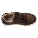 Zapatos-tipo-sneaker-para-niño-pequeño