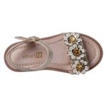 Sandalias-con-diseño-de-flores-para-niña-pequeña