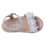 Sandalias-fashion-con-diseño-de-flores-para-niña-pequeña