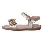 Sandalias-con-diseño-de-flores-para-niña-pequeña
