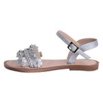 Sandalias-con-diseño-de-trenza-y-flores-para-niña-pequeña