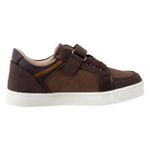 Zapatos-tipo-sneaker-para-niño-pequeño