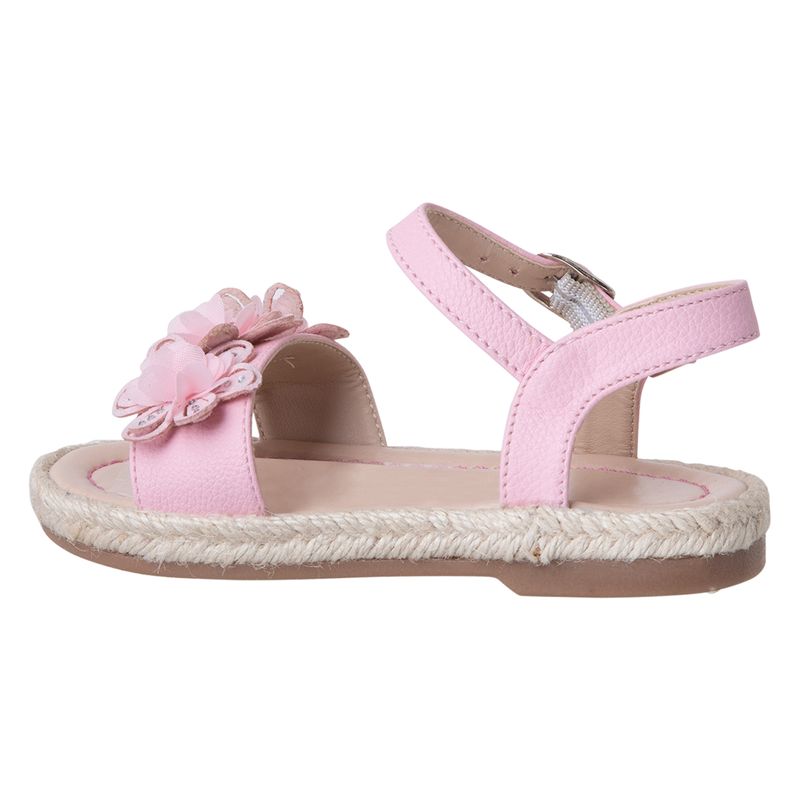 Sandalias-fashion-con-diseño-de-flores-para-niña-pequeña