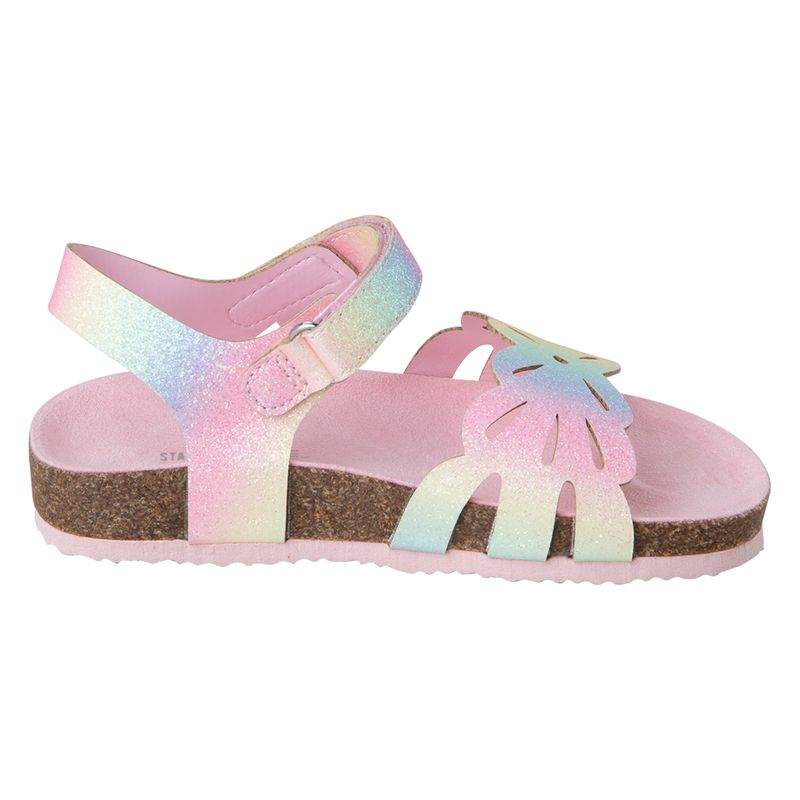Sandalias-planas-para-niña-pequeña