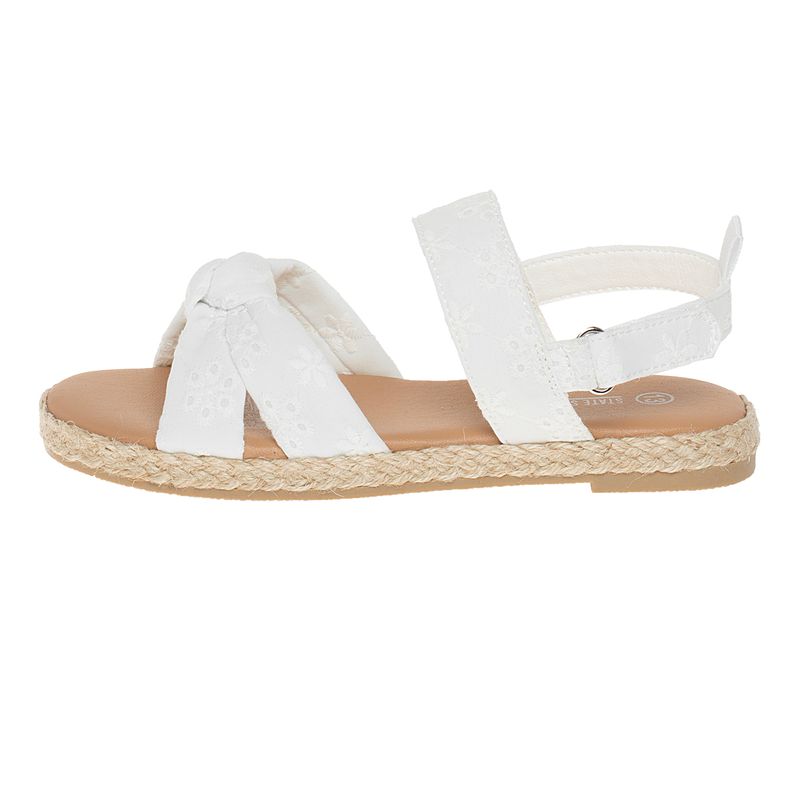 Sandalias-planas-para-niña